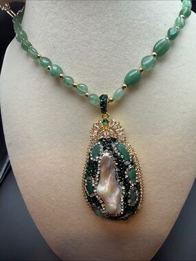 Adina Eden Green Beaded Necklace with Pearl-Like Pendant